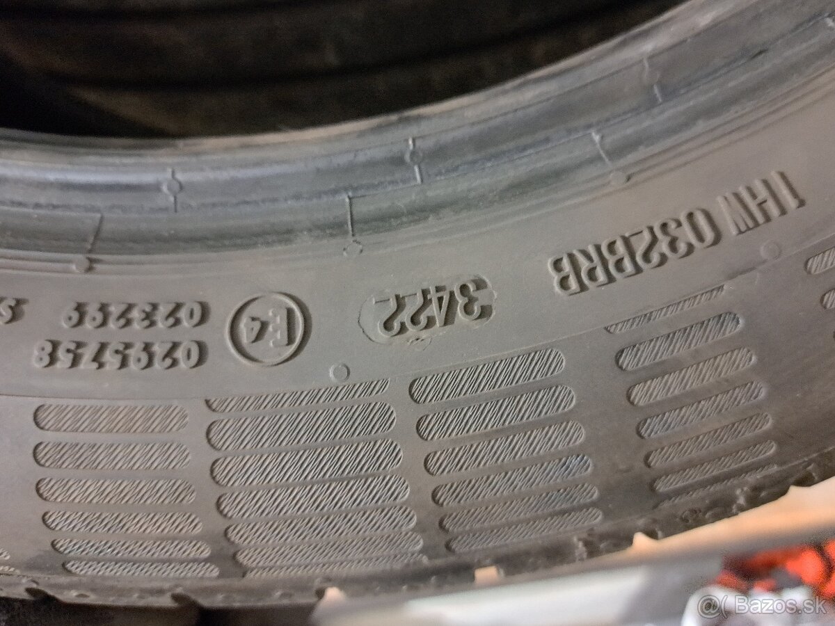 245/45 r18   continental