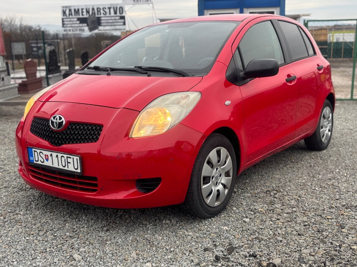 Toyota Yaris 1.3 VVT-I Sol