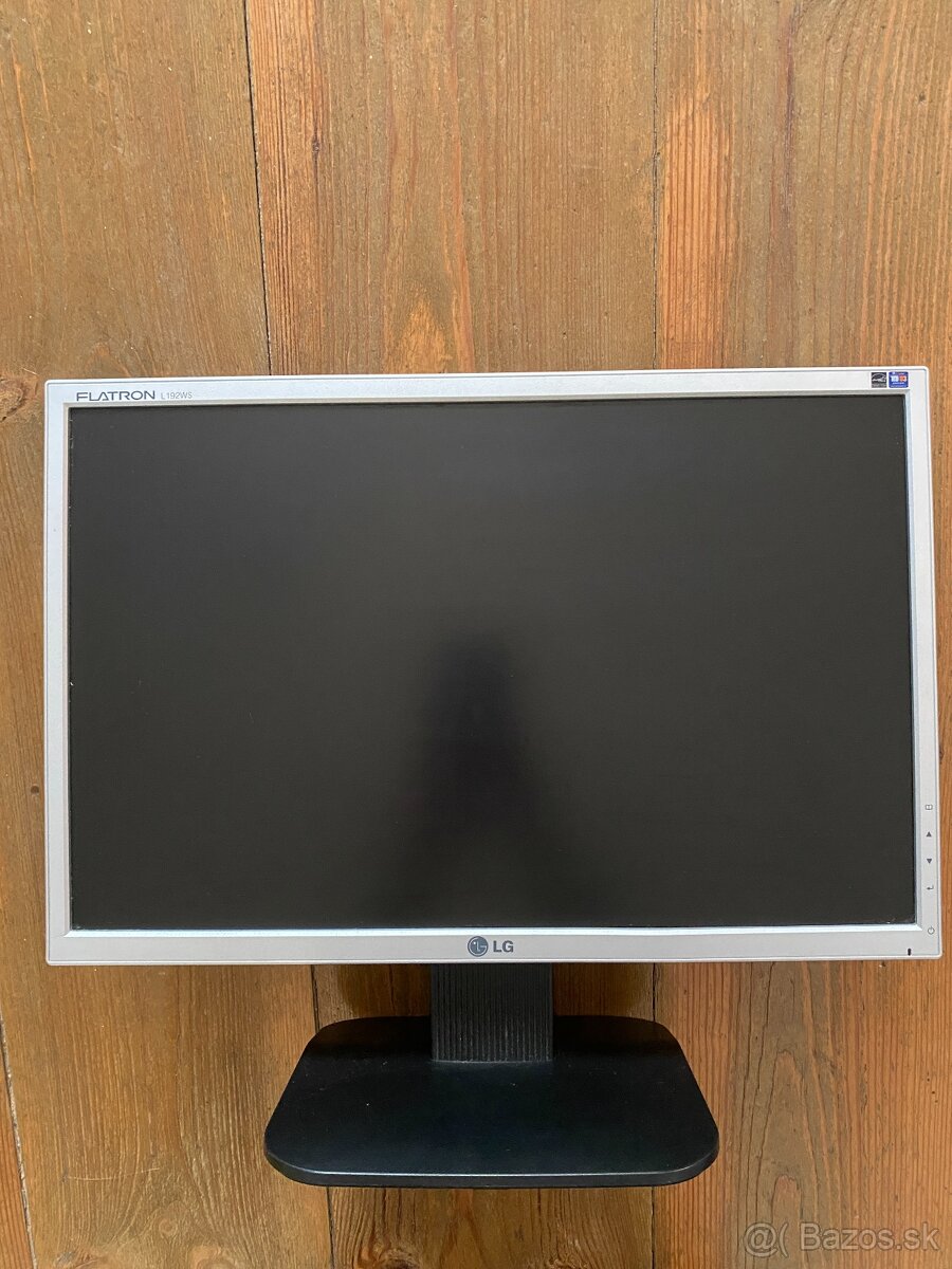 Predám LCD monitor LG 19"