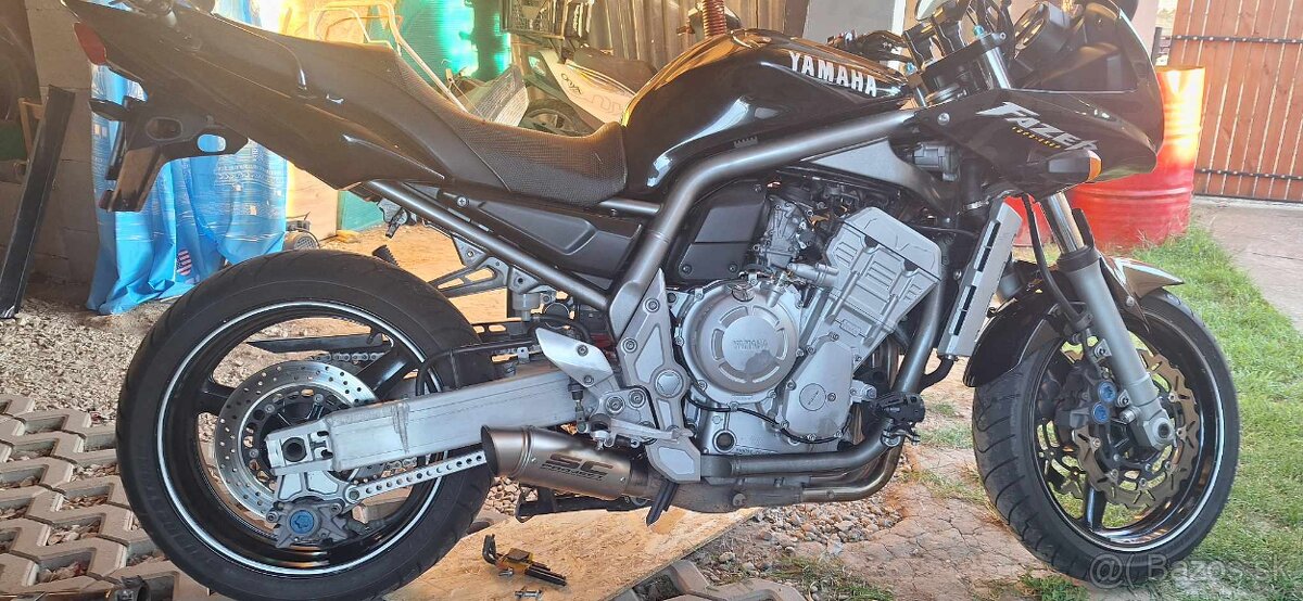 Yamaha FZS 1000 (Fazer)