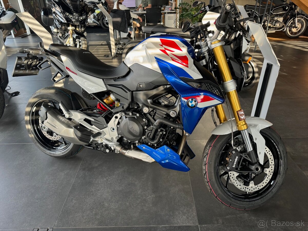 BMW F900R Light white