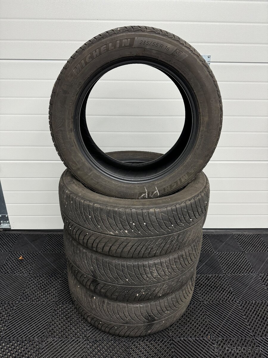 Zimné pneu Michelin pilot Alpin 5 SUV 235/55 R18