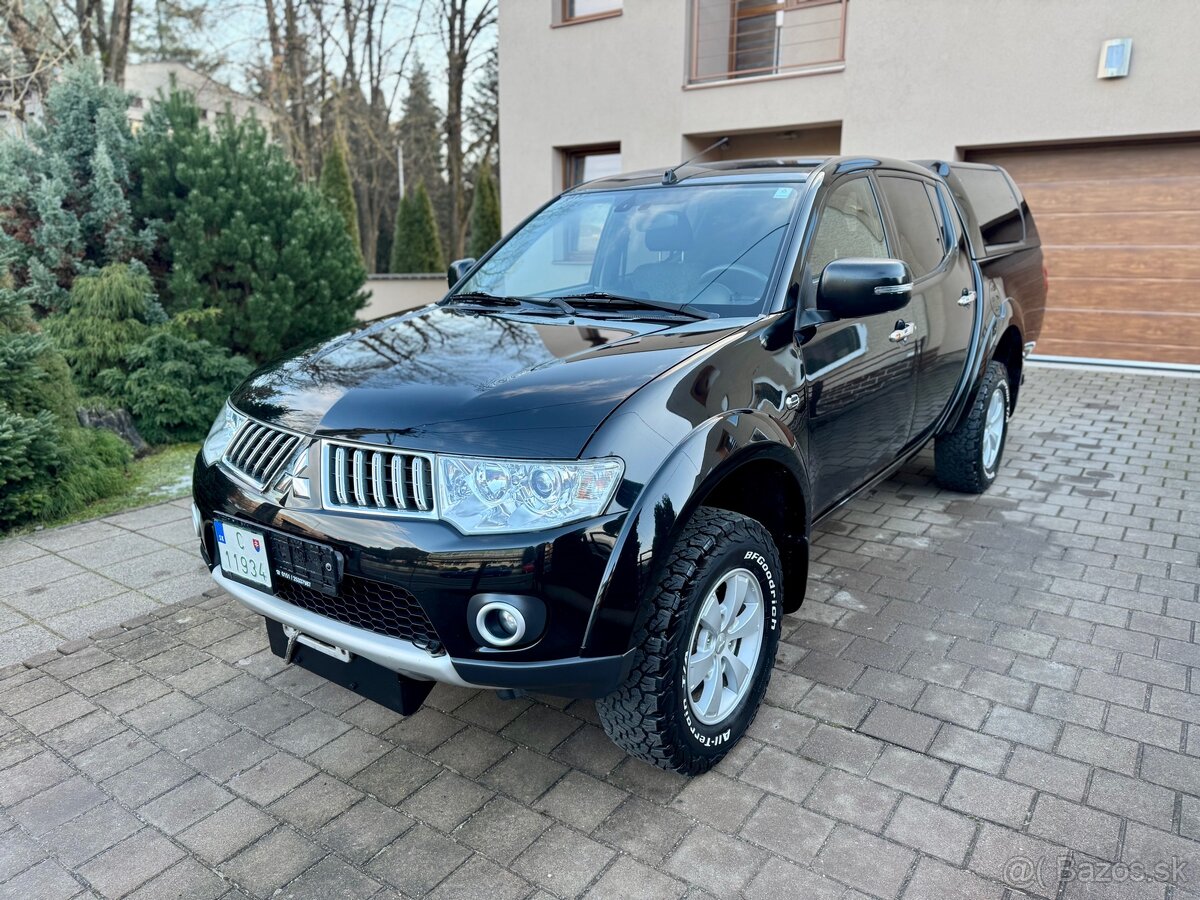 Mitsubishi L200 2.5 DI-D 131kW Superselect 2013