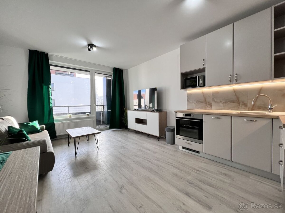 Rental – 1-Bedroom Apartment in a New Building with a Loggia