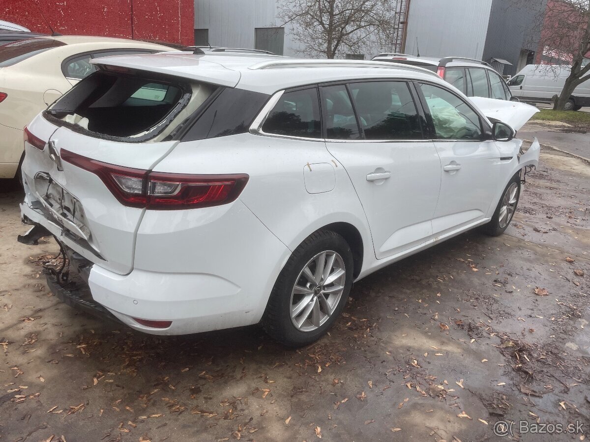 Rozpredam Renault Megane IV 1.3 TCE 2019