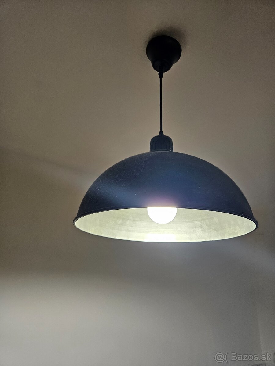 Industriálna lampa málo používaná belgická firma cena 40€