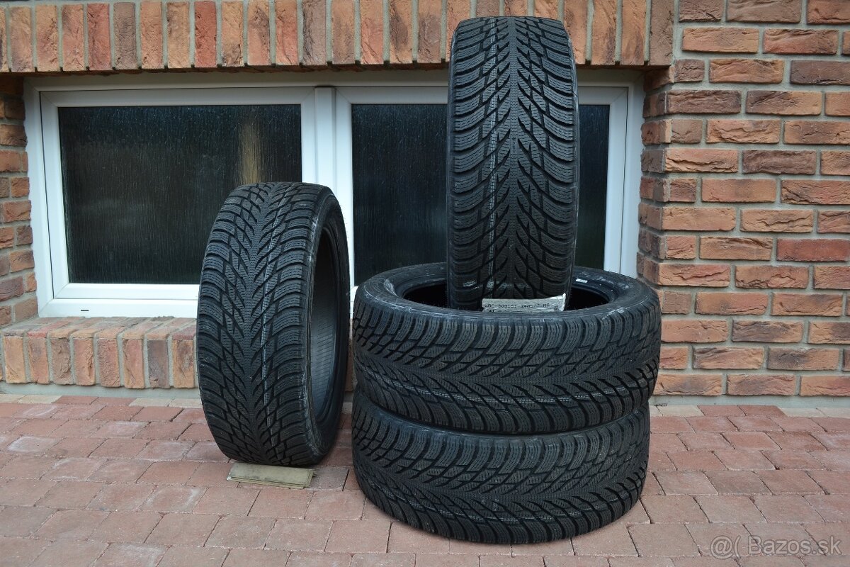 225/50 R18 Zimne pneumatiky Nokian Hakkapeliitta R3