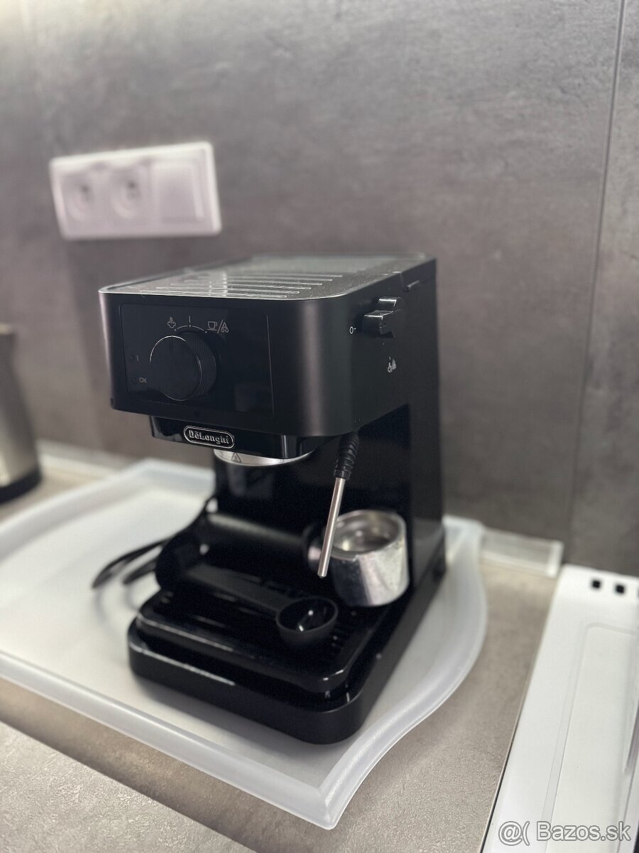 pakový kávovar DeLonghi Stilosa EC 230.BK