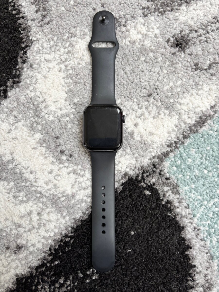 Apple Watch SE 2020 44 mm