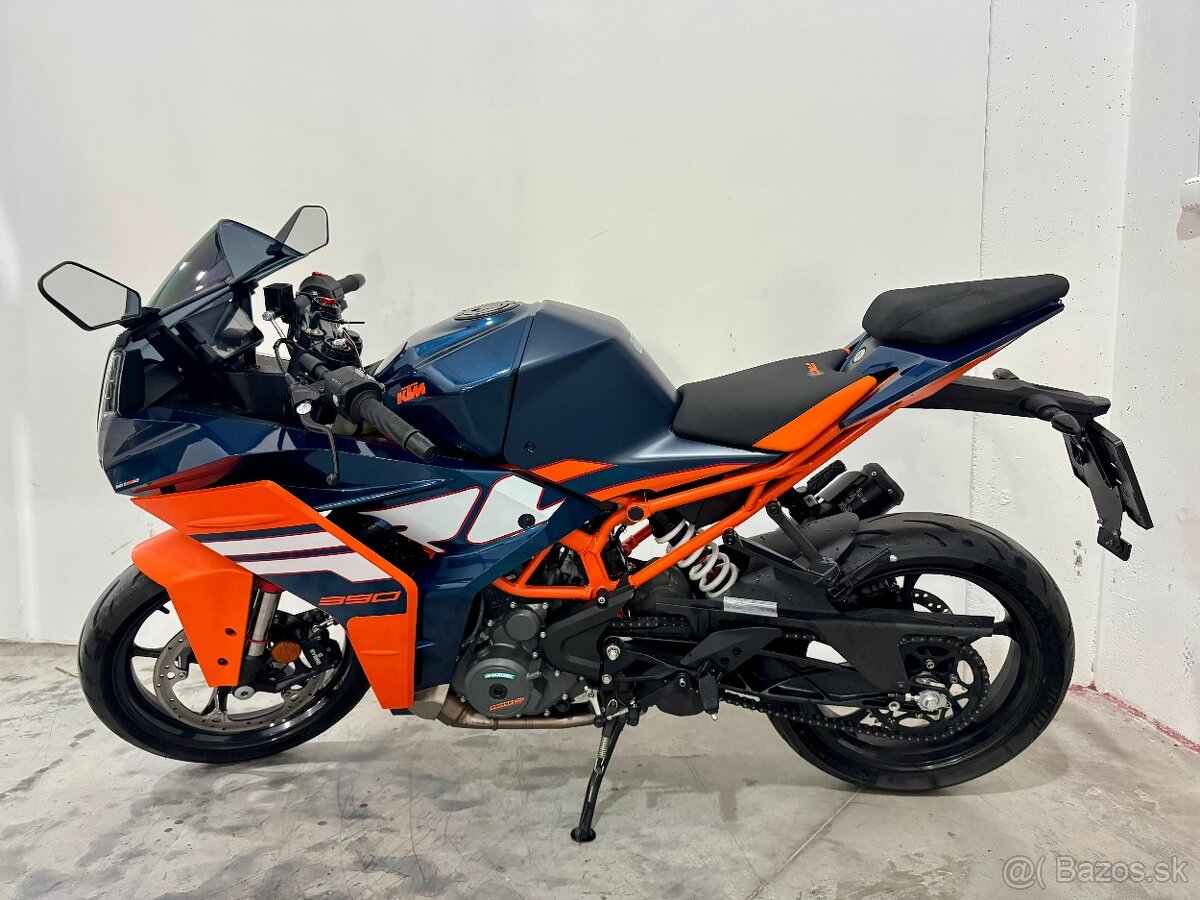 KTM RC 390 blue 2024