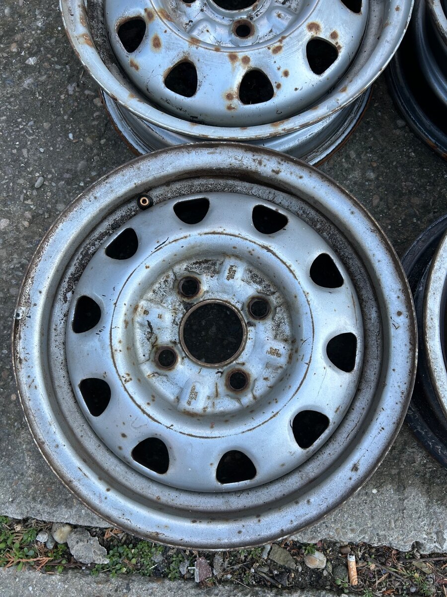 R13 4x100 4.5J ET38 SKODA SEAT VW