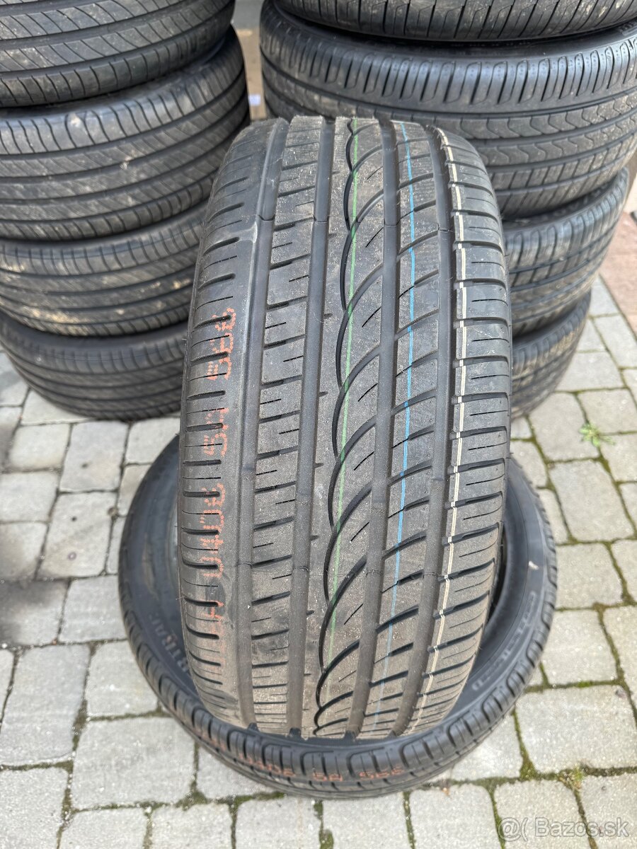 245/45R18 Cityracing