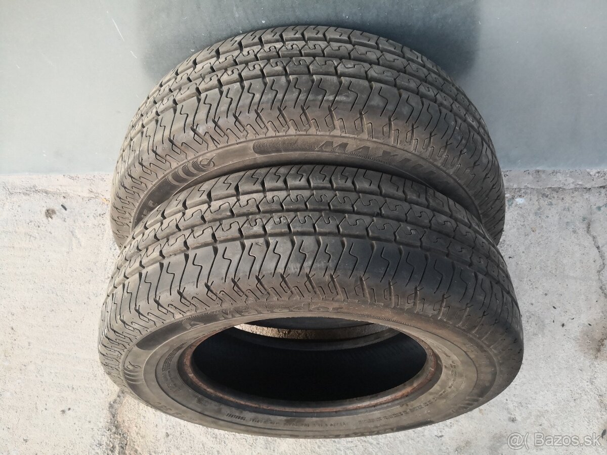 205/70 R15 C