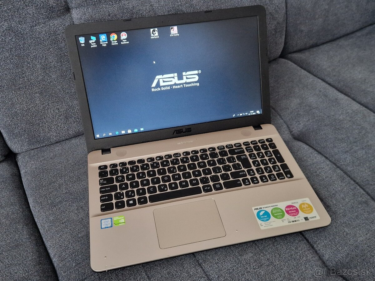 ASUS Vivobook X541U 15,6" slim i3