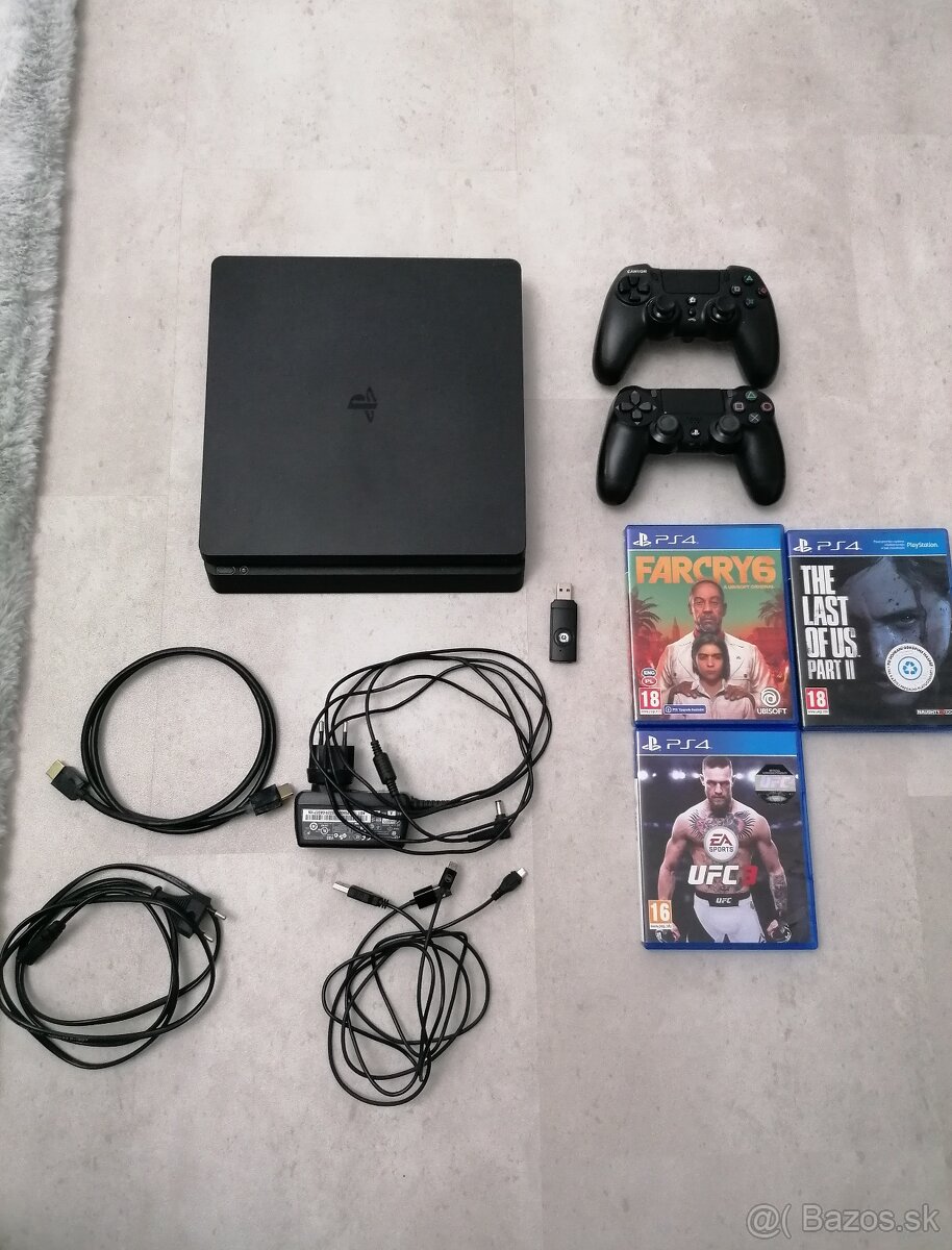 Predám PlayStation 4 Slim 500GB