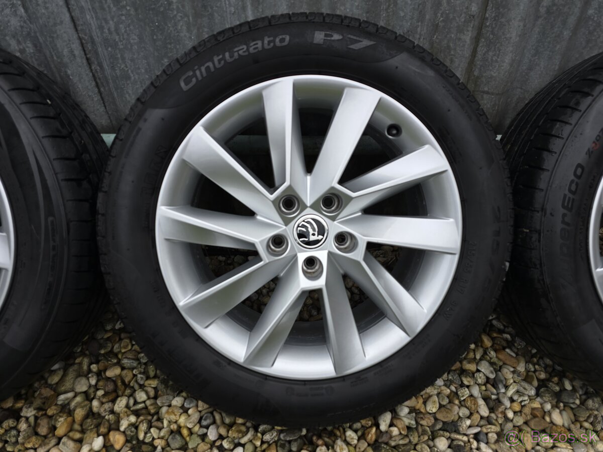 5x112 R17 Škoda Stratos 215/55 R17 Superb 3