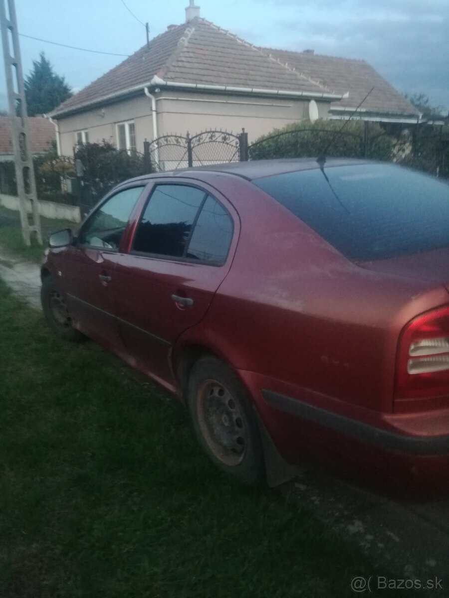 Skoda octavia 1,6 benzin