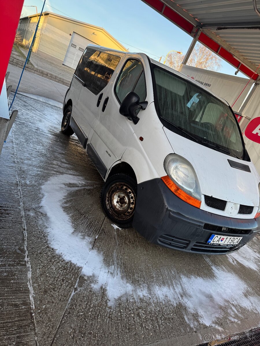 Renault trafic