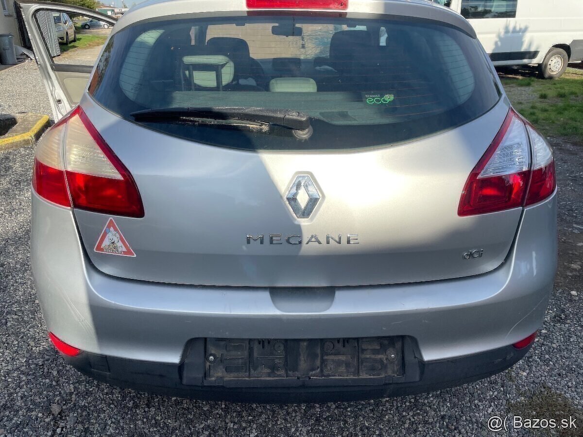 Rozpredam Renault Megane III 1.5 DCI K9KJ8 2010