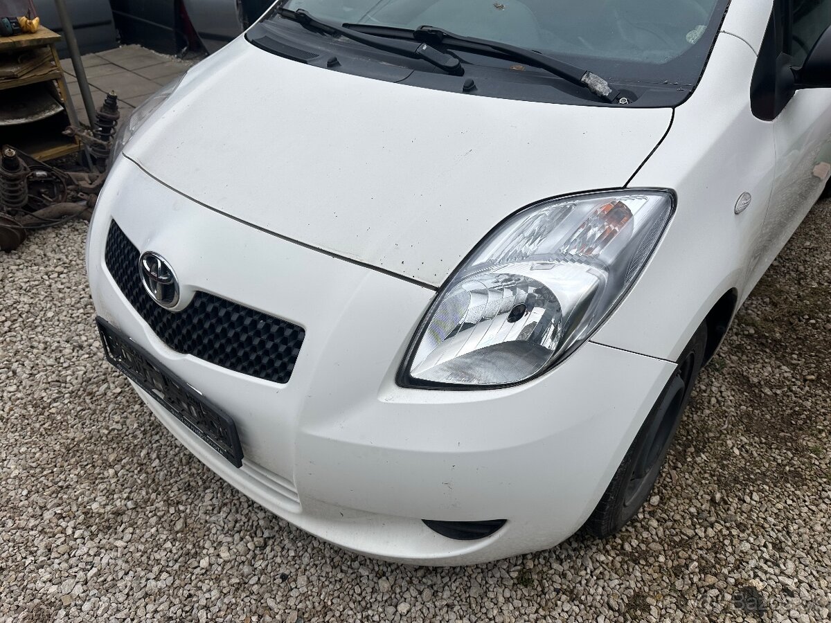 Predám náhradné diely Toyota Yaris 2