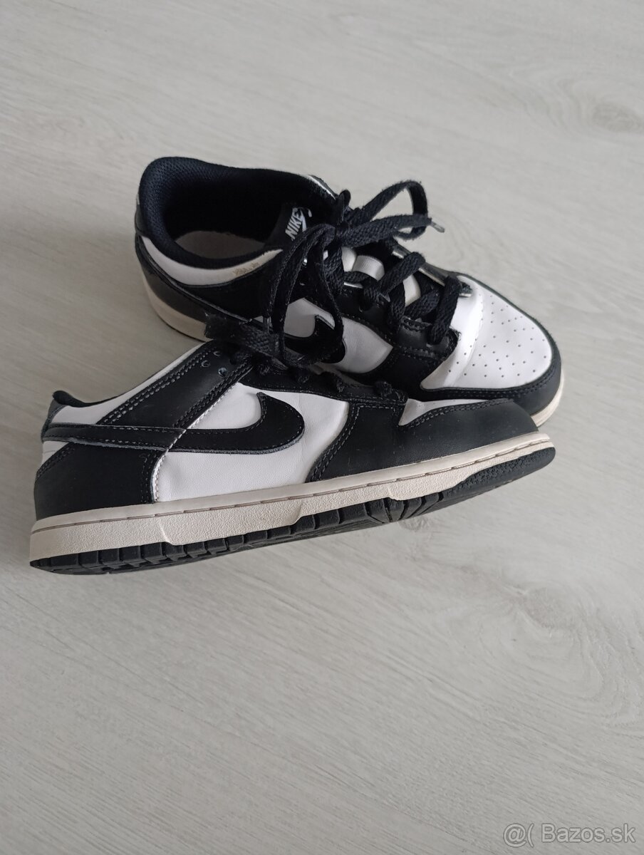 Nike dunk low panda