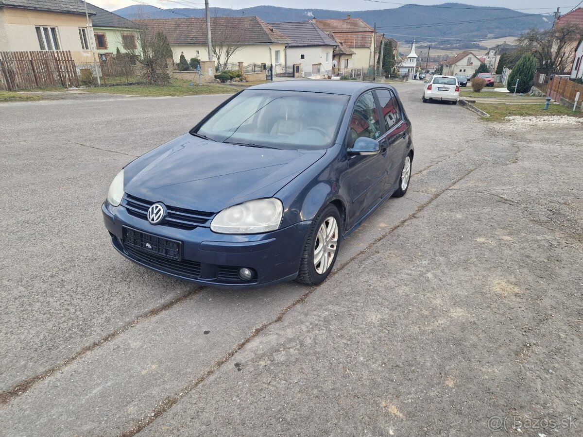 Rozpredám Volkswagen Golf-5