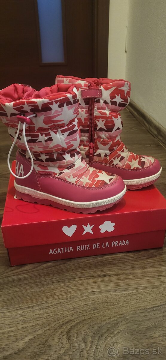 Snehule Agatha Ruiz de la Prada