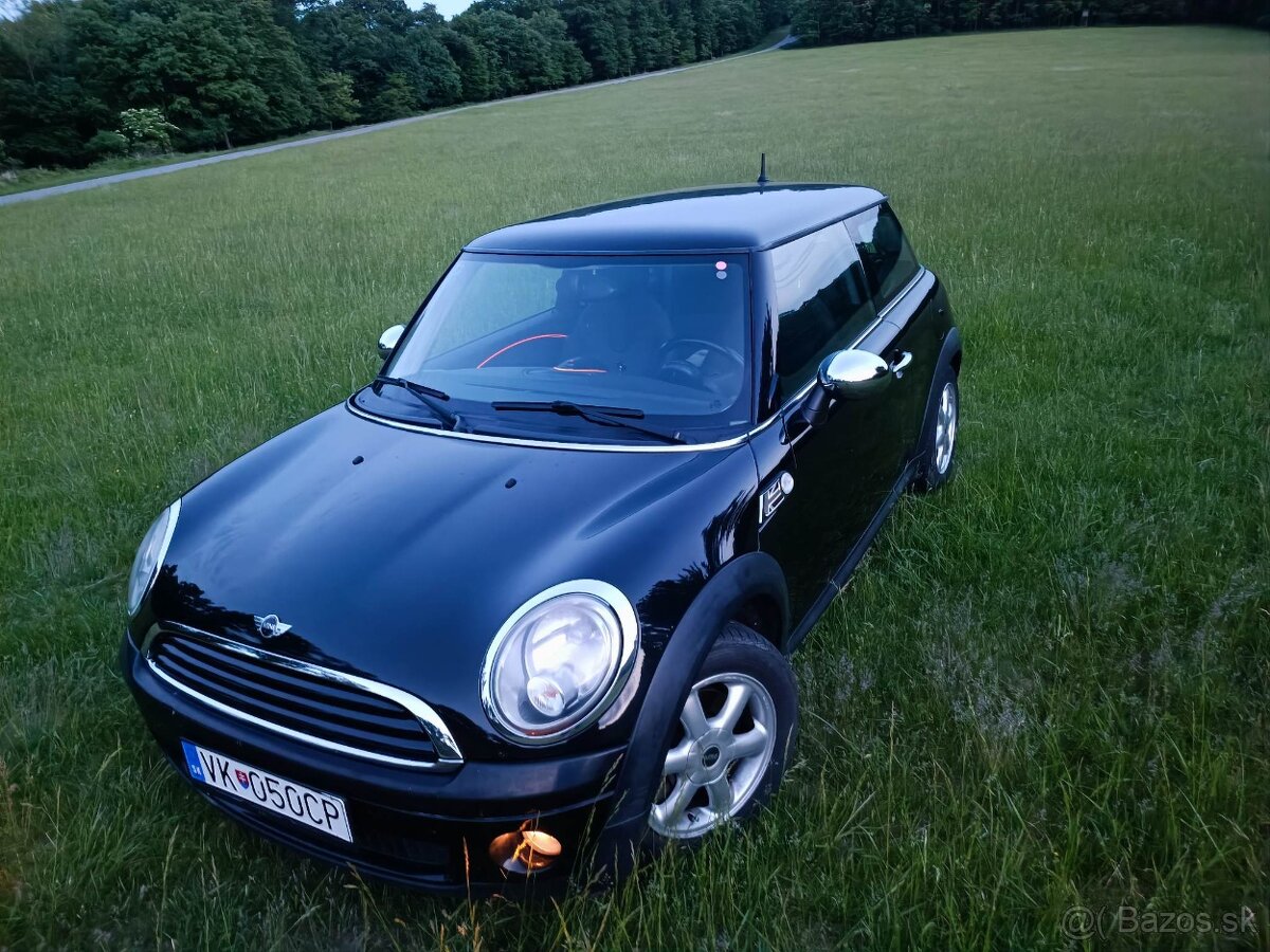 Mini Cooper ONE , R56 , Benzín 2009