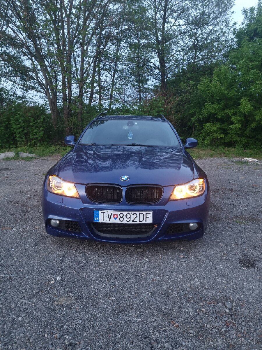 BMW e91 330xd M-packet (manuál, 2009)