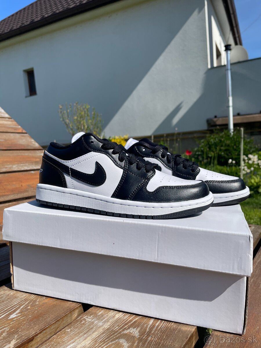 Nike Air Jordan 1 Low Panda