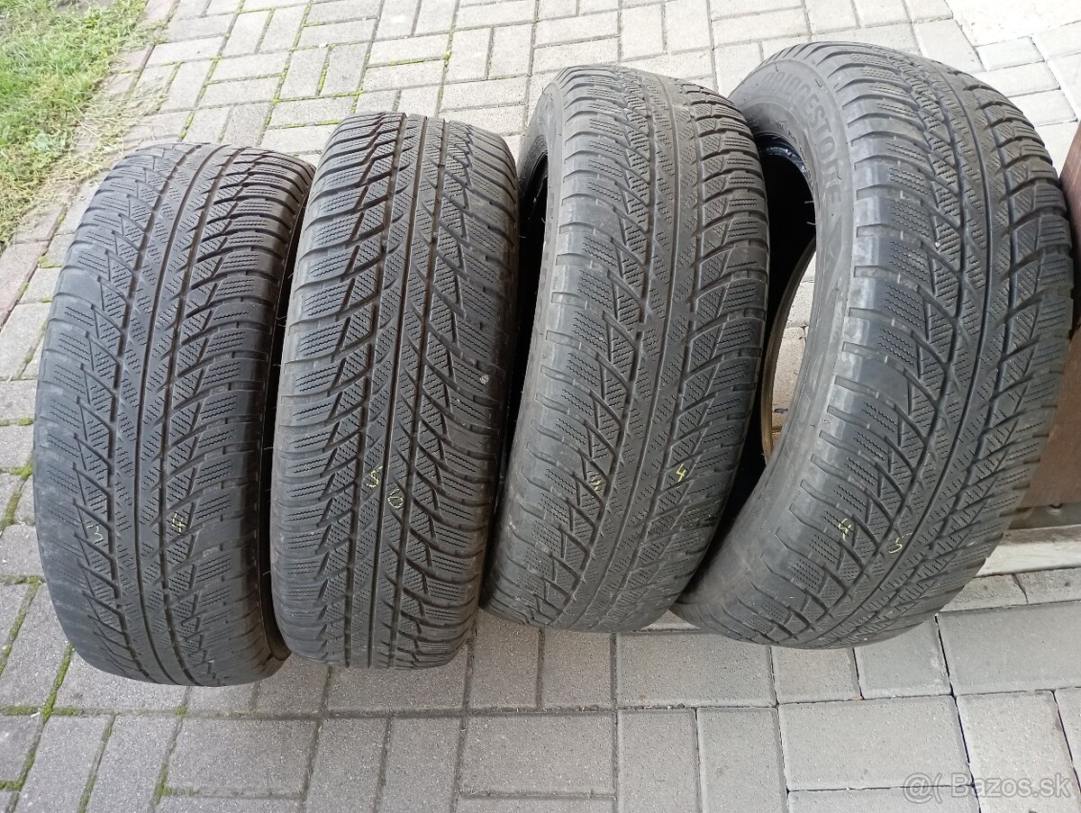 4ks zimné 205/60R16 Bridgestone runflat