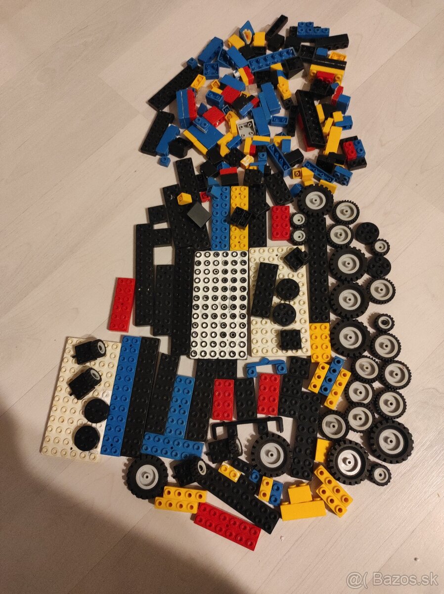 Lego Cheva