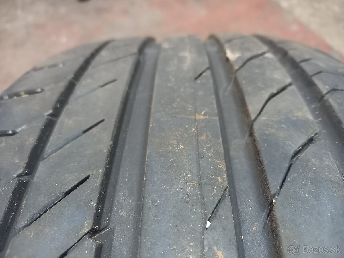 245/45r19 Continental letné