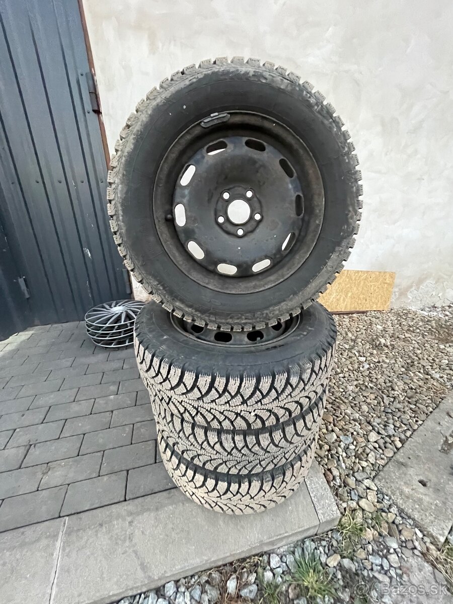 Pneu Vranik 195/65 R15