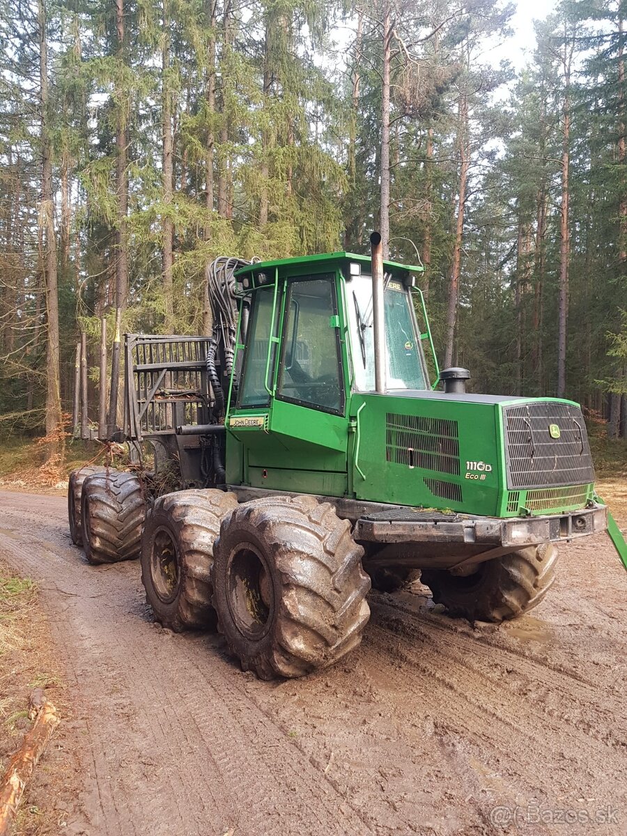 Vývážecí souprava JohnDeere 1110D ECOIII