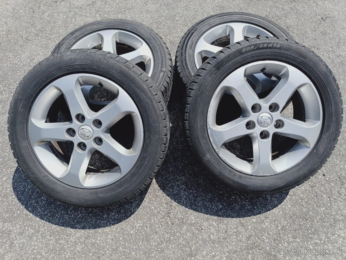 34. Toyota alu disky 205/55 R16