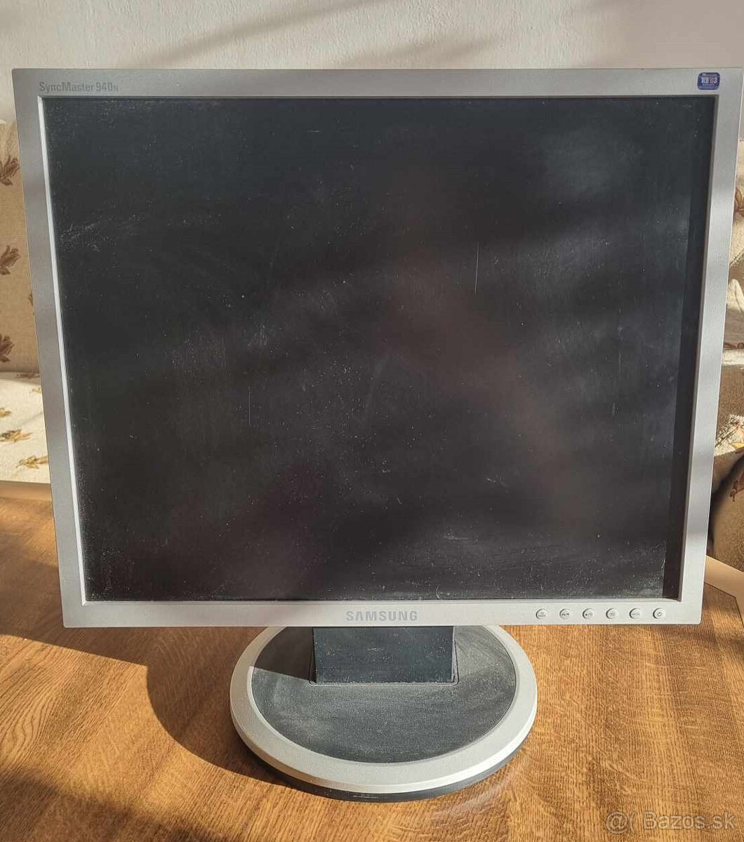 SAMSUNG SyncMaster 940N - 19" monitor