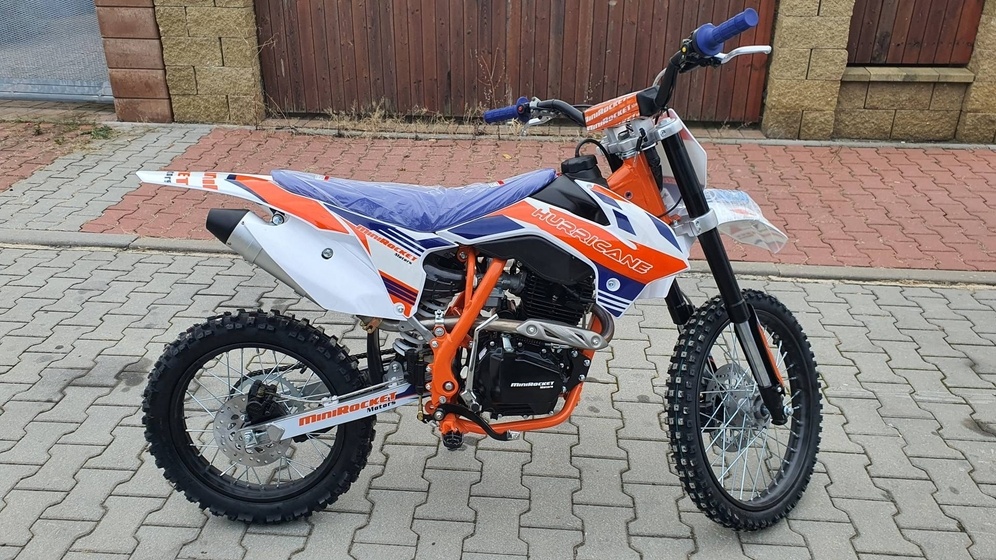 Pitbike Hurricane 150ccm 19/16, sedlo 87cm.