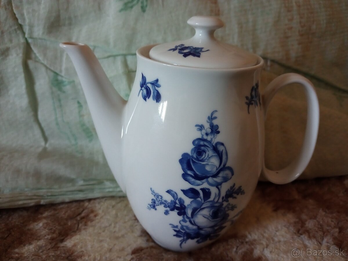 Porcelán (konvica) Bohemia Made in Czechoslovakia