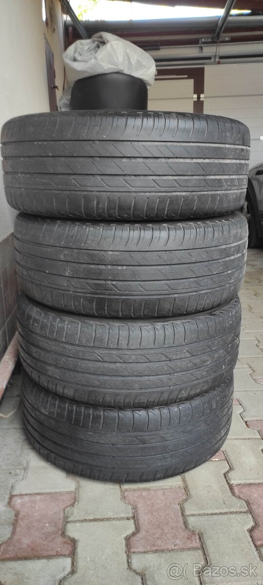 225/55 r17