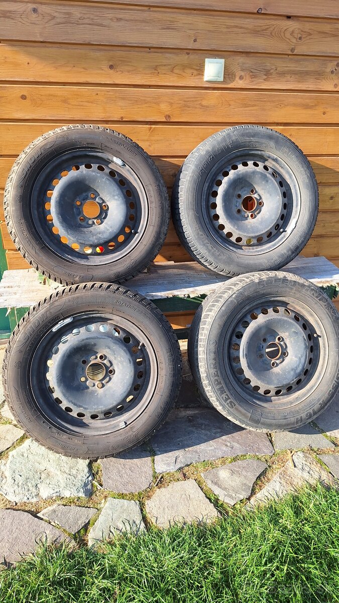 Zimne pneu 215/55 R16 a pl.disky 6.5Jx16 ET50