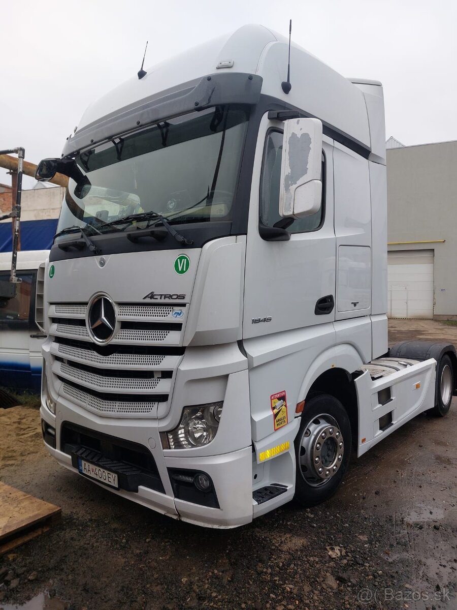 Mercedes Benz Actros 1845