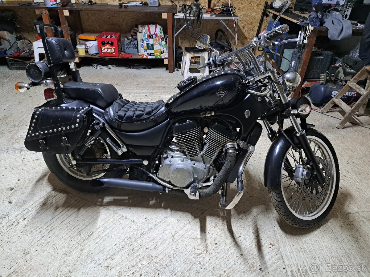 Suzuki intruder vs 750