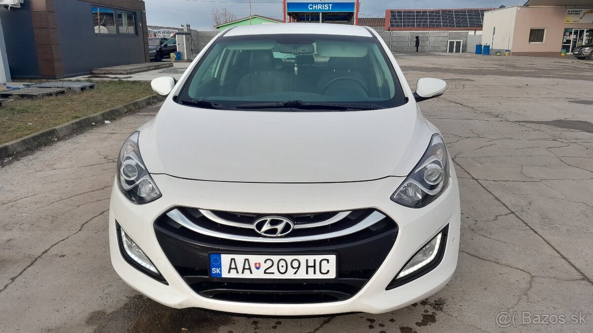 Hyundai i30 1.6 crdi 94 kw