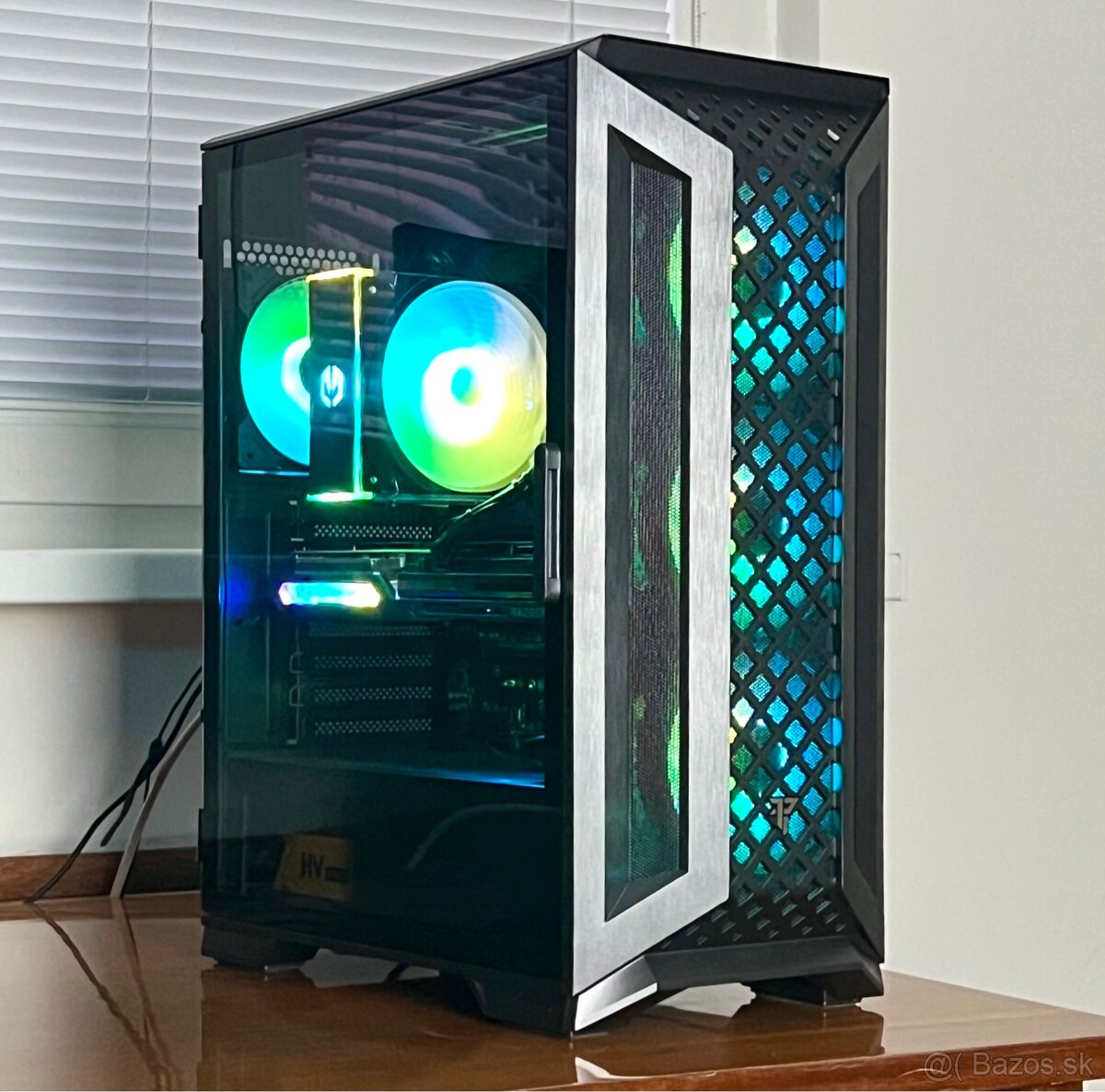 PC- RX 7600/ Ryzen 5 5600x/32gb ram/ 1tb nvme Ssd