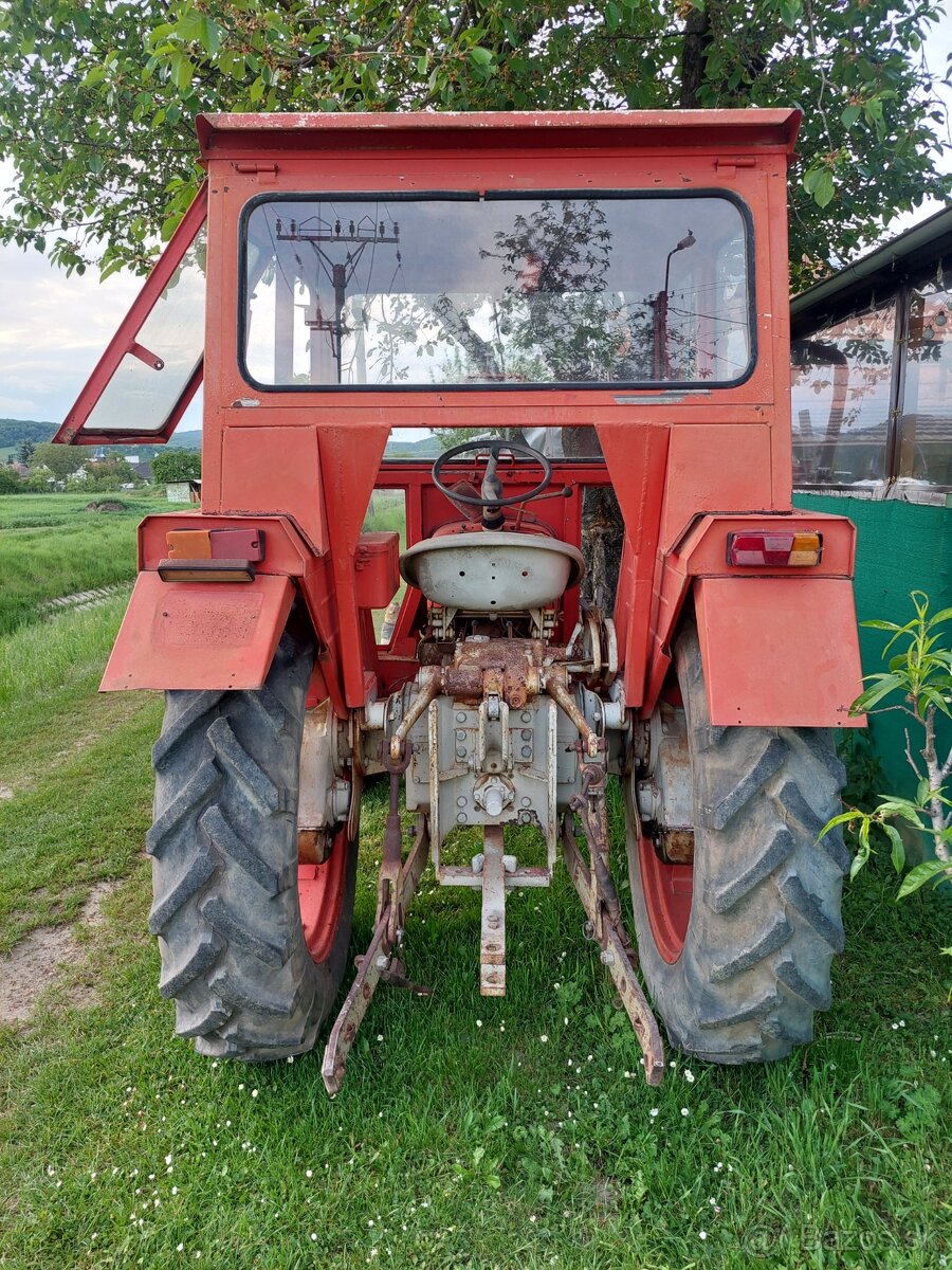 Kabína na zetor