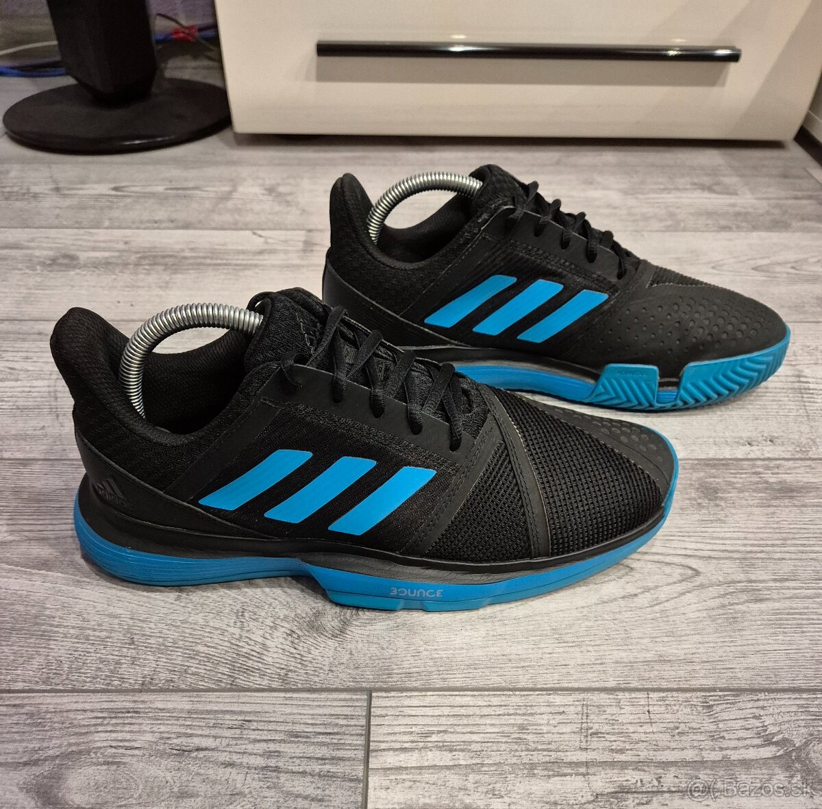 Tenisky Adidas, Veľkosť UK 8,5 / EU 42 2/3