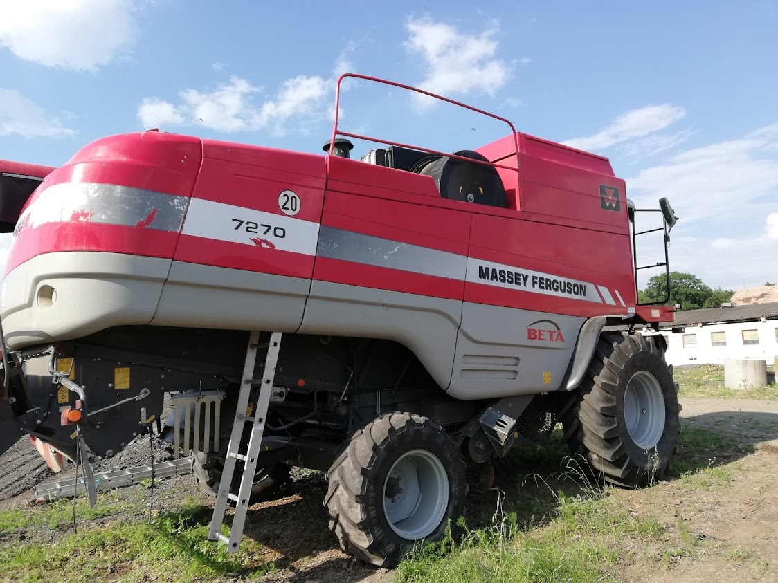 Predám kombajn MASSEY FERGUSON  BETA