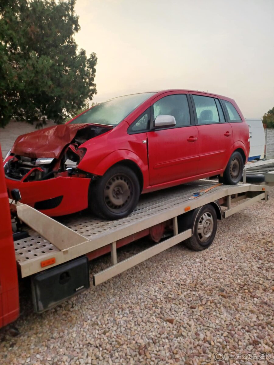 Rozpredám Opel Zafira B 1.9Cdti 88kw automat