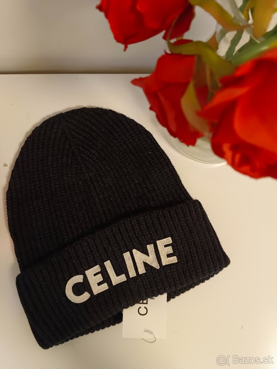 Čierna čiapka celine